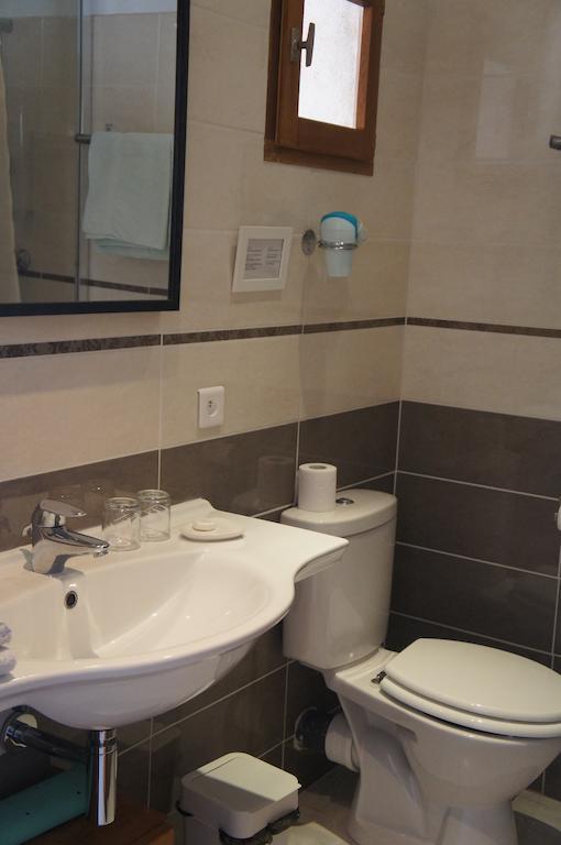 La Bergerie Otel Joucas Oda fotoğraf